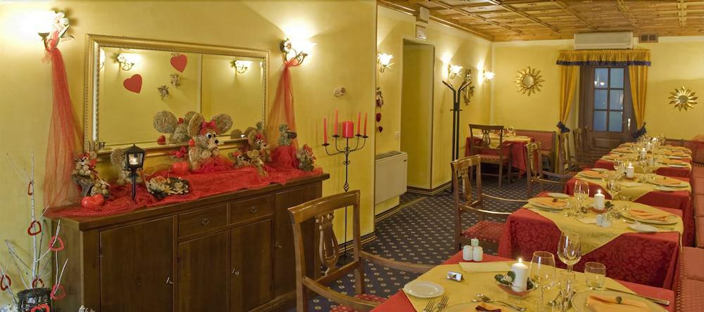 Borgo Dei Poeti Romantik Hotel Manerba del Garda Exterior foto