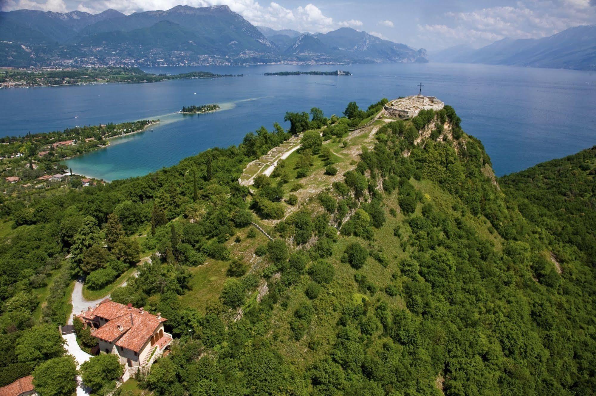 Borgo Dei Poeti Romantik Hotel Manerba del Garda Exterior foto